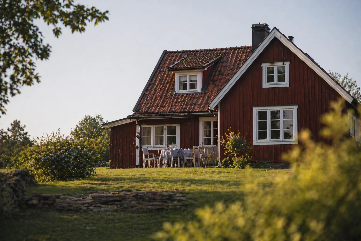 LÅT OSS TA HAND OM DITT HUS NÄR DU RESER IVÄG